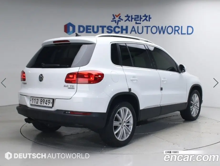 Volkswagen Tiguan 2015 2.0 автомат (гидро), фото 2 Volkswagen Tiguan 2015 2.0 автомат (гидро), фото 2