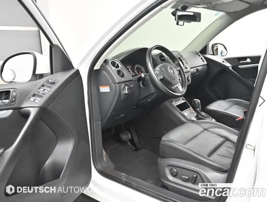 Volkswagen Tiguan 2015 2.0 автомат (гидро), фото 11 Volkswagen Tiguan 2015 2.0 автомат (гидро), фото 11