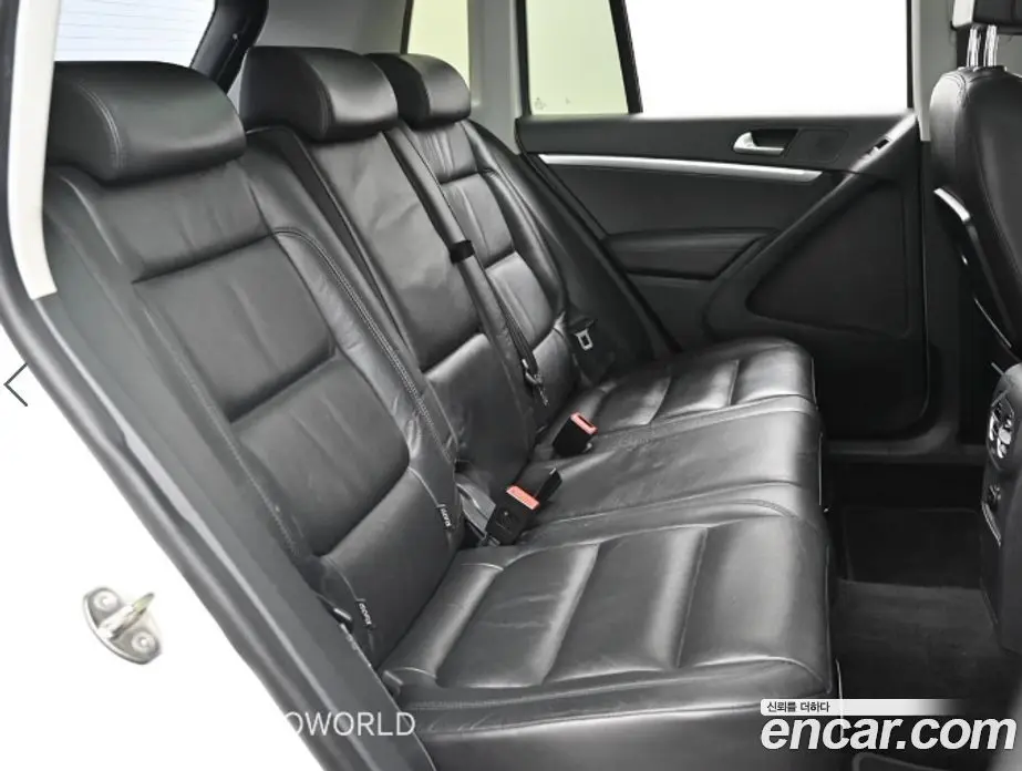 Volkswagen Tiguan 2015 2.0 автомат (гидро), фото 12 Volkswagen Tiguan 2015 2.0 автомат (гидро), фото 12