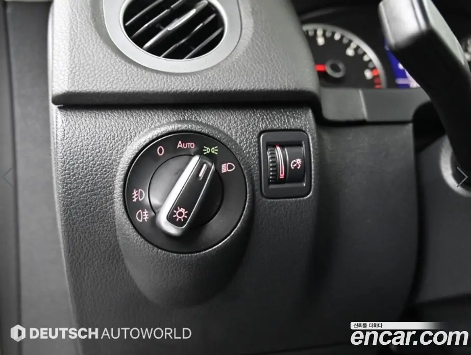 Volkswagen Tiguan 2015 2.0 автомат (гидро), фото 16 Volkswagen Tiguan 2015 2.0 автомат (гидро), фото 16