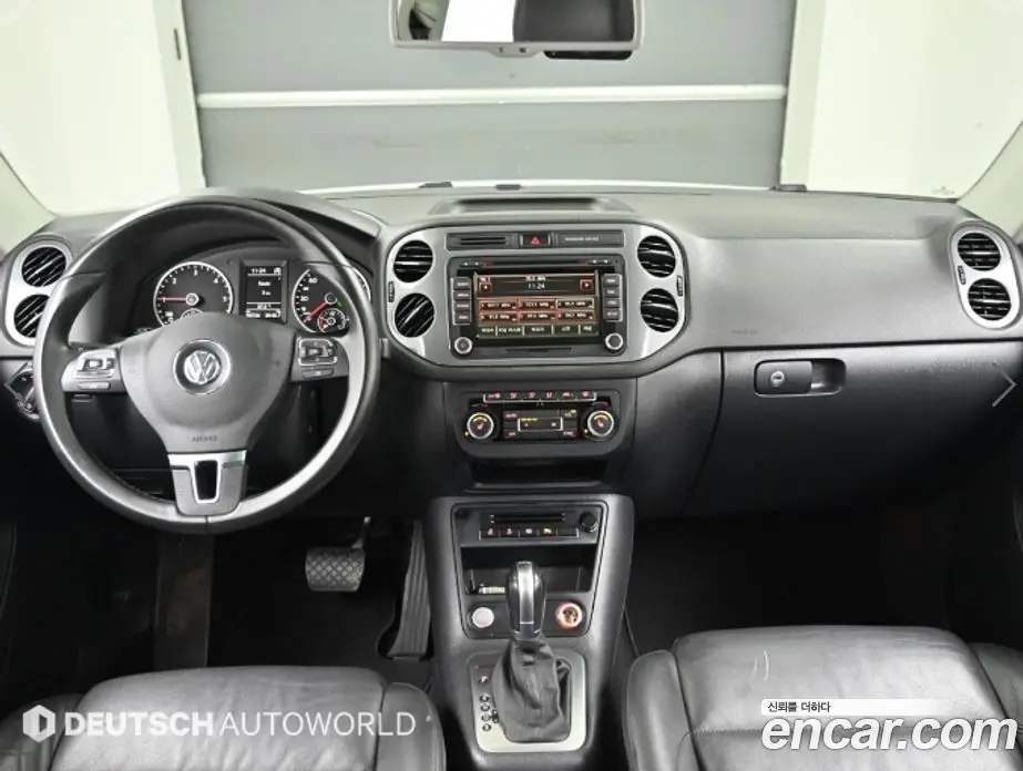 Volkswagen Tiguan 2015 2.0 автомат (гидро), фото 7 Volkswagen Tiguan 2015 2.0 автомат (гидро), фото 7