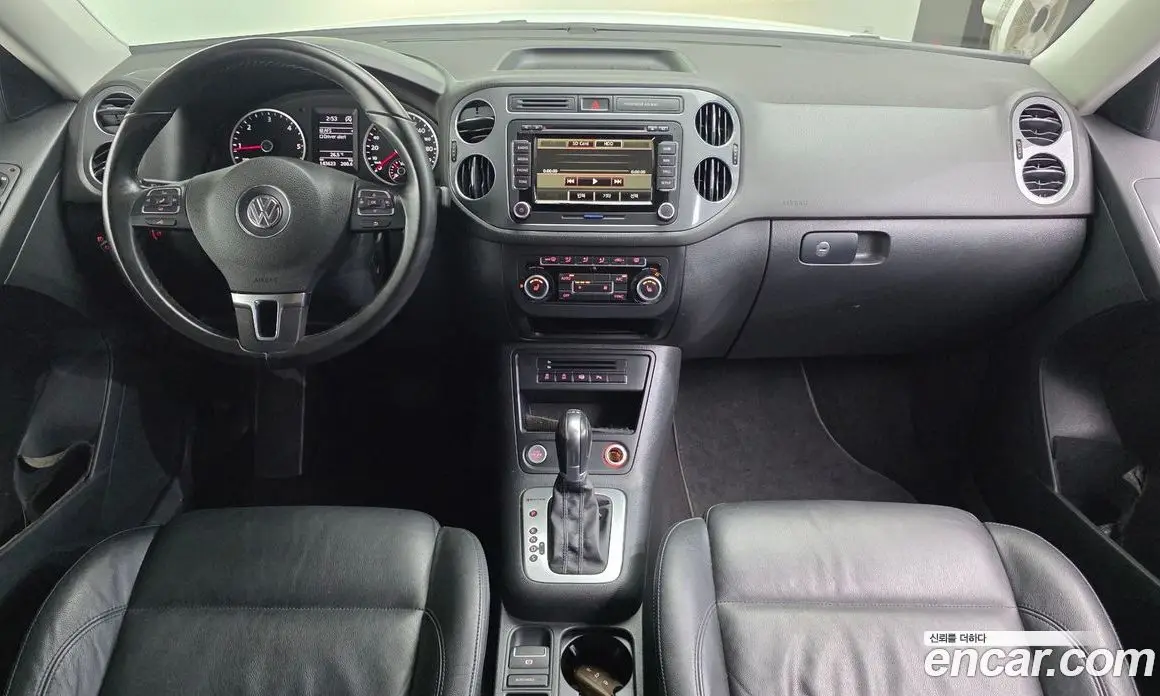 Volkswagen Tiguan 2015 2.0 автомат (гидро), фото 7 Volkswagen Tiguan 2015 2.0 автомат (гидро), фото 7