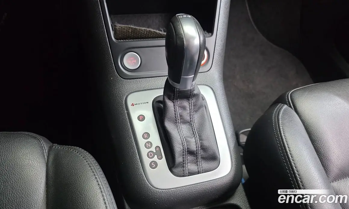Volkswagen Tiguan 2015 2.0 автомат (гидро), фото 9 Volkswagen Tiguan 2015 2.0 автомат (гидро), фото 9