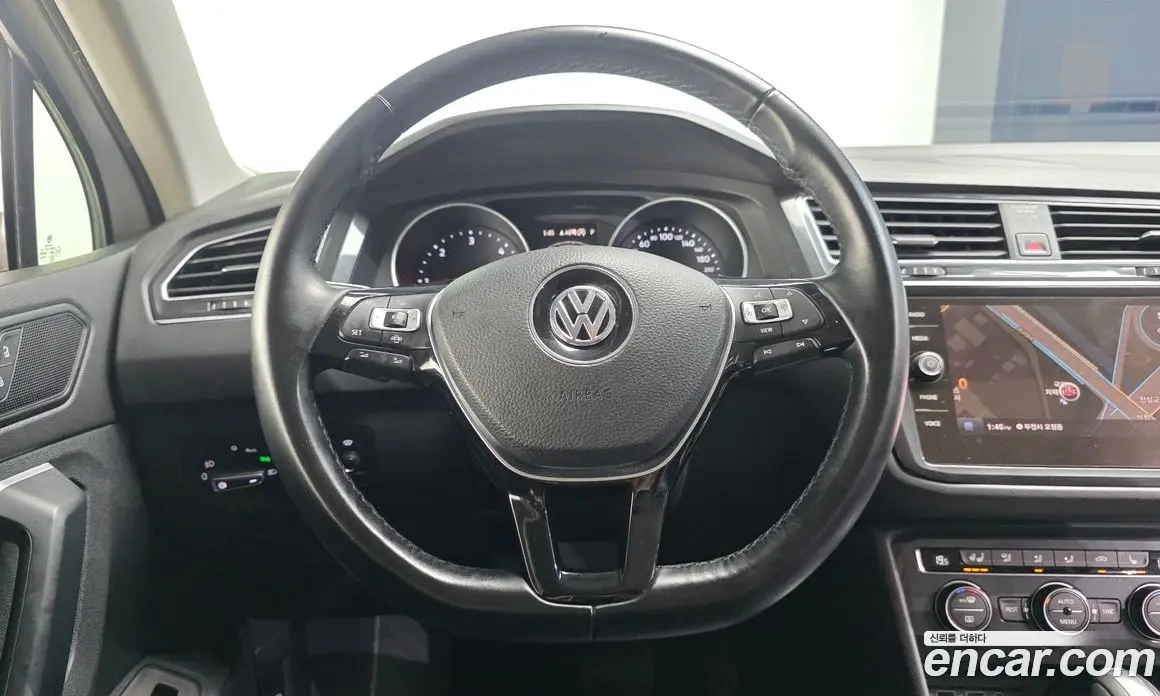 Volkswagen Tiguan 2019 2.0 автомат (гидро), фото 13 Volkswagen Tiguan 2019 2.0 автомат (гидро), фото 13