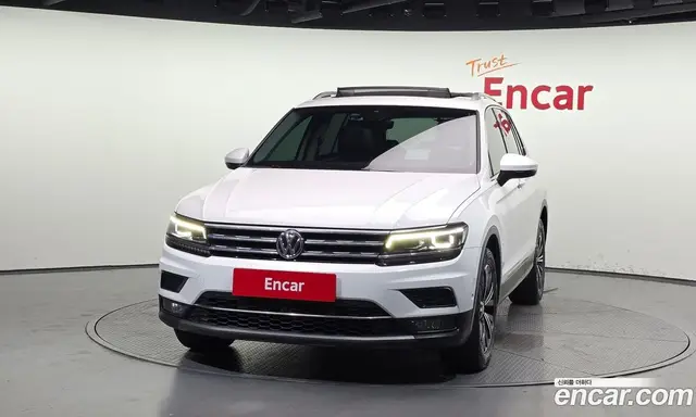 Volkswagen Tiguan 2019 2.0 автомат (гидро), миниатюра 3 Volkswagen Tiguan 2019 2.0 автомат (гидро), миниатюра 3