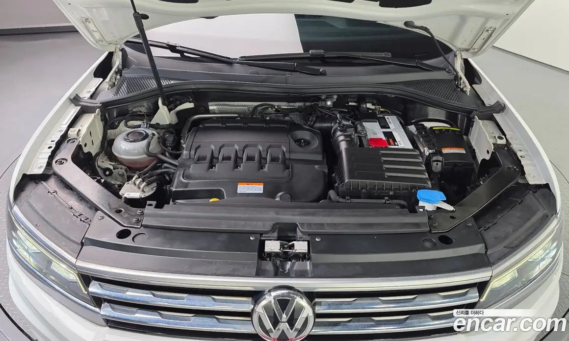 Volkswagen Tiguan 2019 2.0 автомат (гидро), фото 6 Volkswagen Tiguan 2019 2.0 автомат (гидро), фото 6
