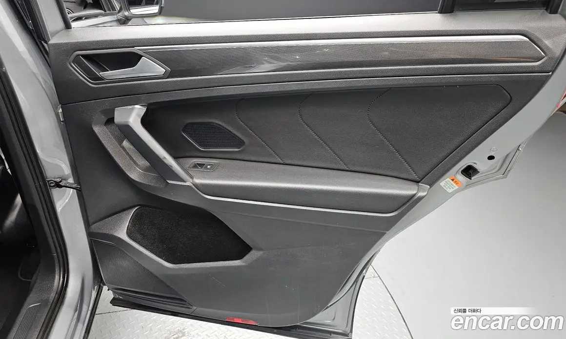 Volkswagen Tiguan 2020 2.0 автомат (гидро), фото 15 Volkswagen Tiguan 2020 2.0 автомат (гидро), фото 15