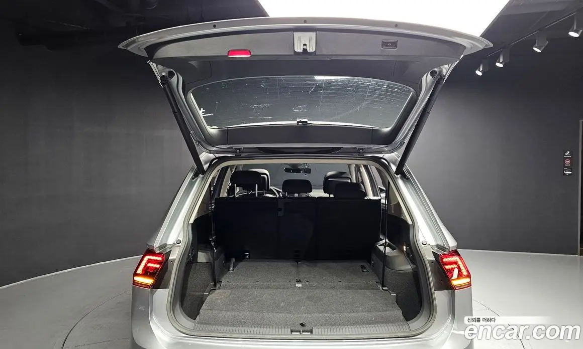 Volkswagen Tiguan 2020 2.0 автомат (гидро), фото 26 Volkswagen Tiguan 2020 2.0 автомат (гидро), фото 26