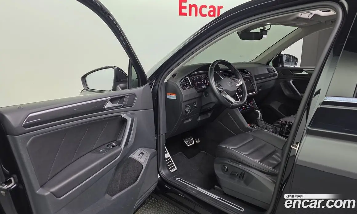 Volkswagen Tiguan 2022 2.0 автомат (гидро), фото 17 Volkswagen Tiguan 2022 2.0 автомат (гидро), фото 17