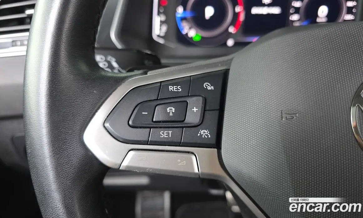 Volkswagen Tiguan 2022 2.0 автомат (гидро), фото 21 Volkswagen Tiguan 2022 2.0 автомат (гидро), фото 21