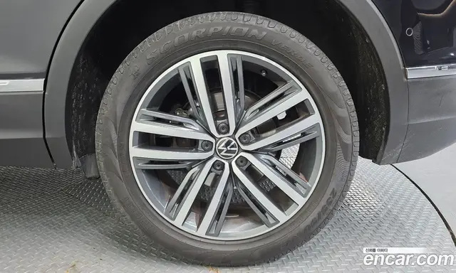 Volkswagen Tiguan 2022 2.0 автомат (гидро), миниатюра 7 Volkswagen Tiguan 2022 2.0 автомат (гидро), миниатюра 7
