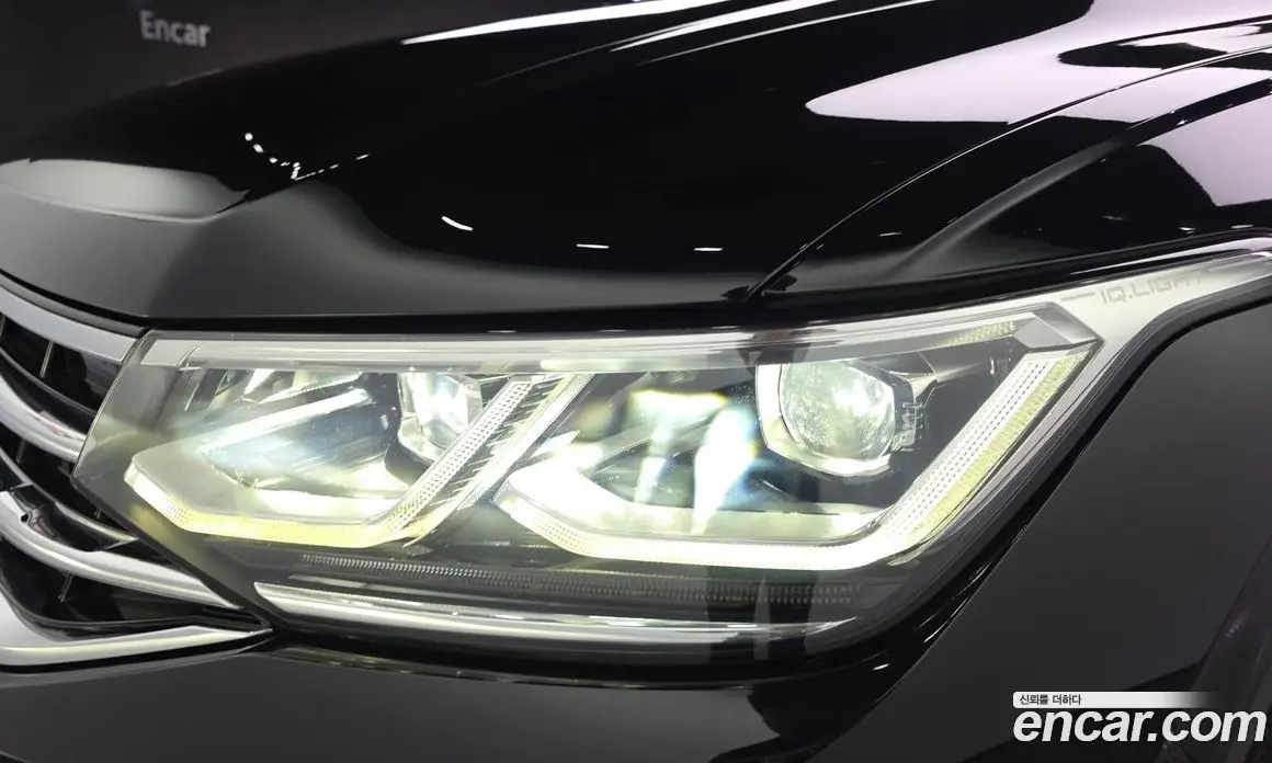 Volkswagen Tiguan 2022 2.0 автомат (гидро), фото 8 Volkswagen Tiguan 2022 2.0 автомат (гидро), фото 8