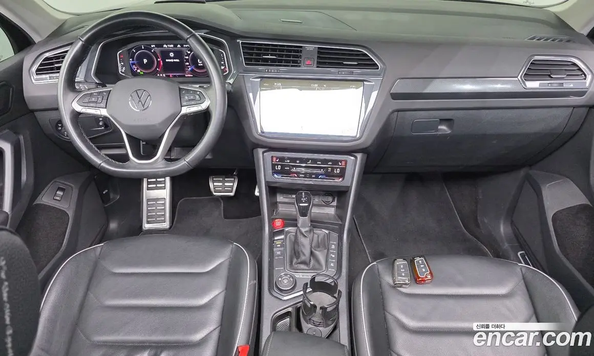 Volkswagen Tiguan 2022 2.0 автомат (гидро), фото 10 Volkswagen Tiguan 2022 2.0 автомат (гидро), фото 10