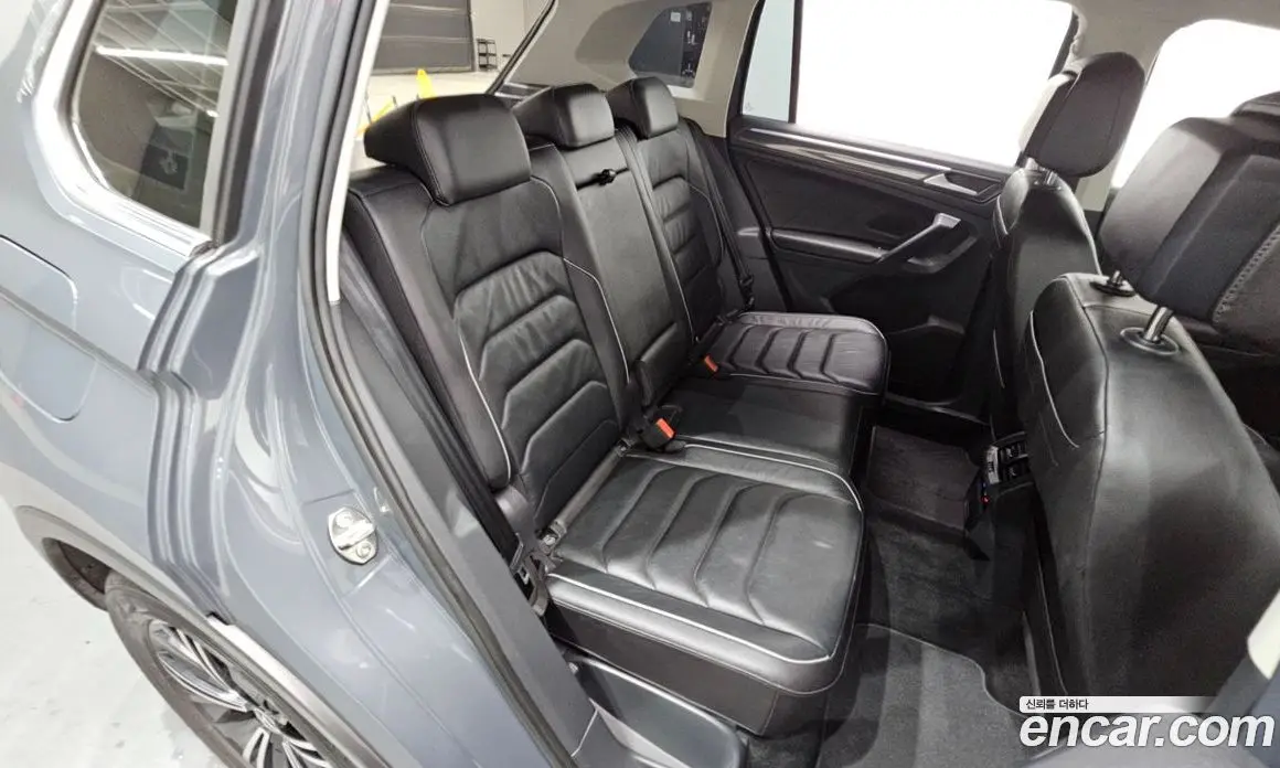 Volkswagen Tiguan 2022 2.0 автомат (гидро), фото 17 Volkswagen Tiguan 2022 2.0 автомат (гидро), фото 17