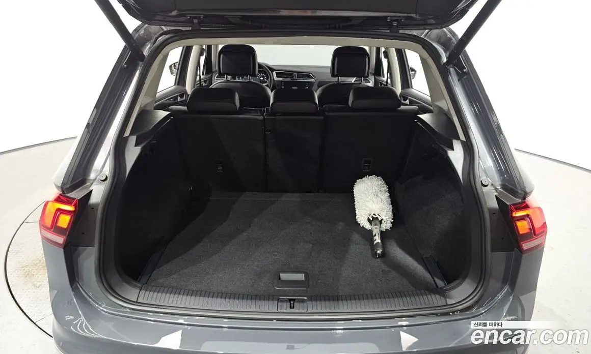 Volkswagen Tiguan 2022 2.0 автомат (гидро), фото 22 Volkswagen Tiguan 2022 2.0 автомат (гидро), фото 22