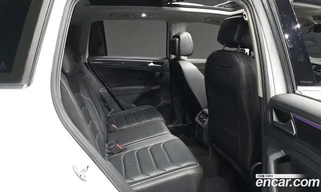 Volkswagen Tiguan 2023 2.0 автомат (гидро), миниатюра 12