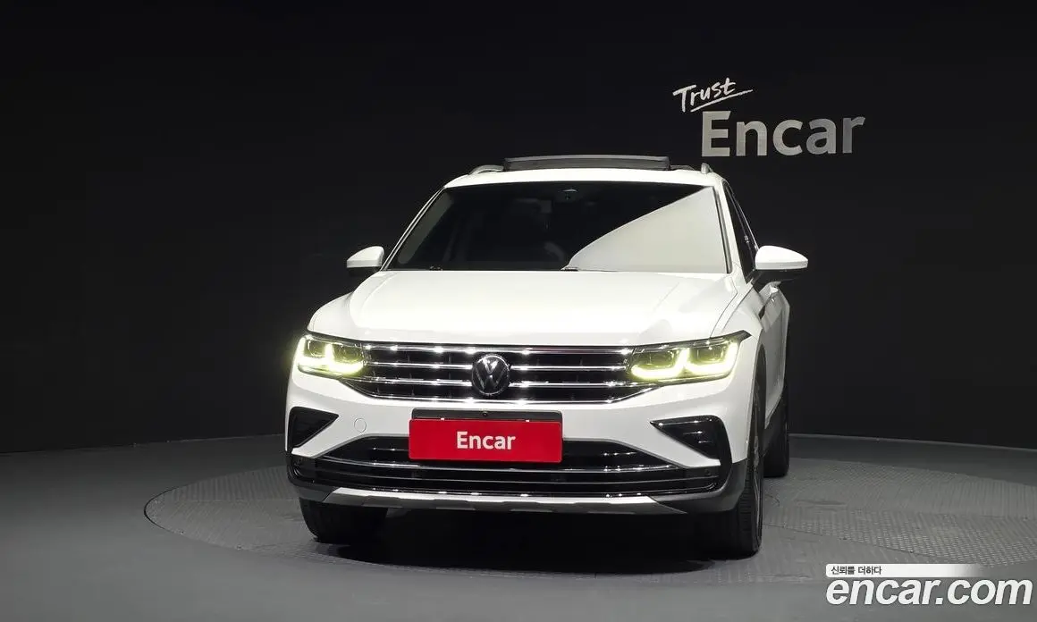 Volkswagen Tiguan 2023 2.0 автомат (гидро), фото 3