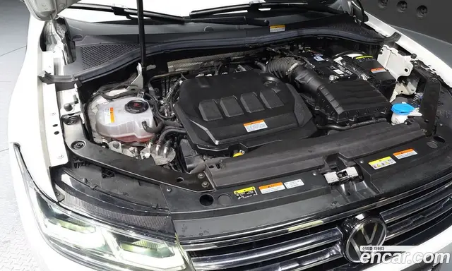 Volkswagen Tiguan 2023 2.0 автомат (гидро), миниатюра 6