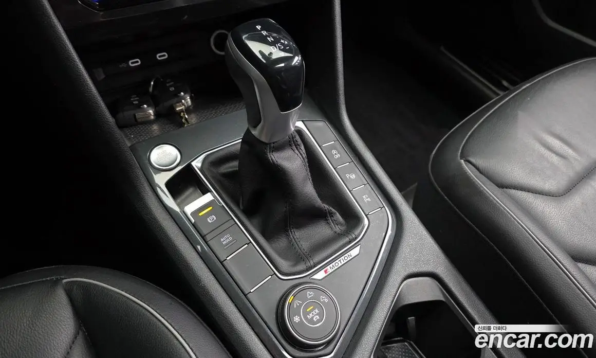 Volkswagen Tiguan 2023 2.0 автомат (гидро), фото 9