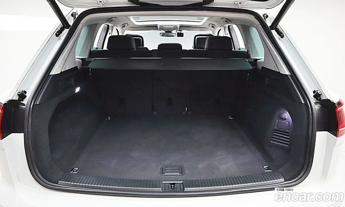Volkswagen Touareg 2023 3.0 автомат (гидро), фото 19 Volkswagen Touareg 2023 3.0 автомат (гидро), фото 19
