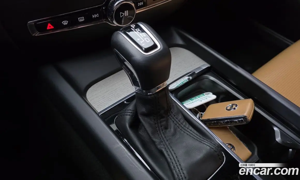 Volvo V60 2019 2.0 автомат (гидро), фото 12 Volvo V60 2019 2.0 автомат (гидро), фото 12