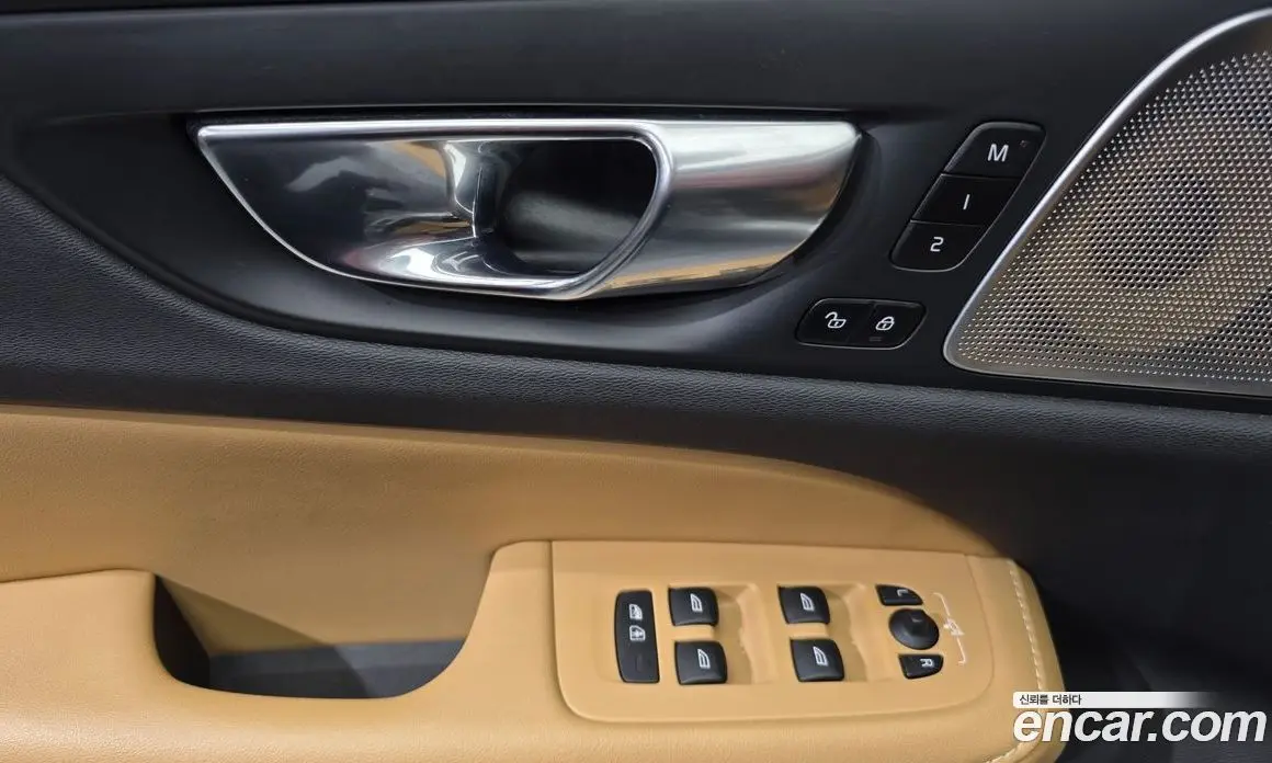 Volvo V60 2019 2.0 автомат (гидро), фото 19 Volvo V60 2019 2.0 автомат (гидро), фото 19
