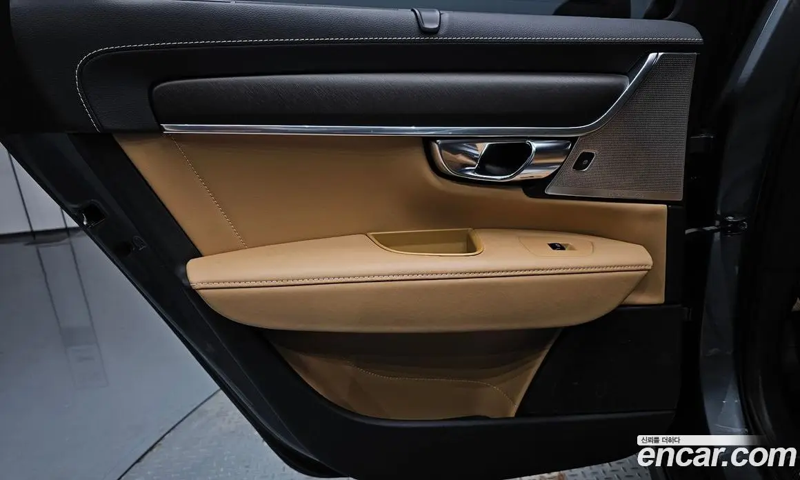Volvo V90 2019 2.0 автомат (гидро), фото 14 Volvo V90 2019 2.0 автомат (гидро), фото 14