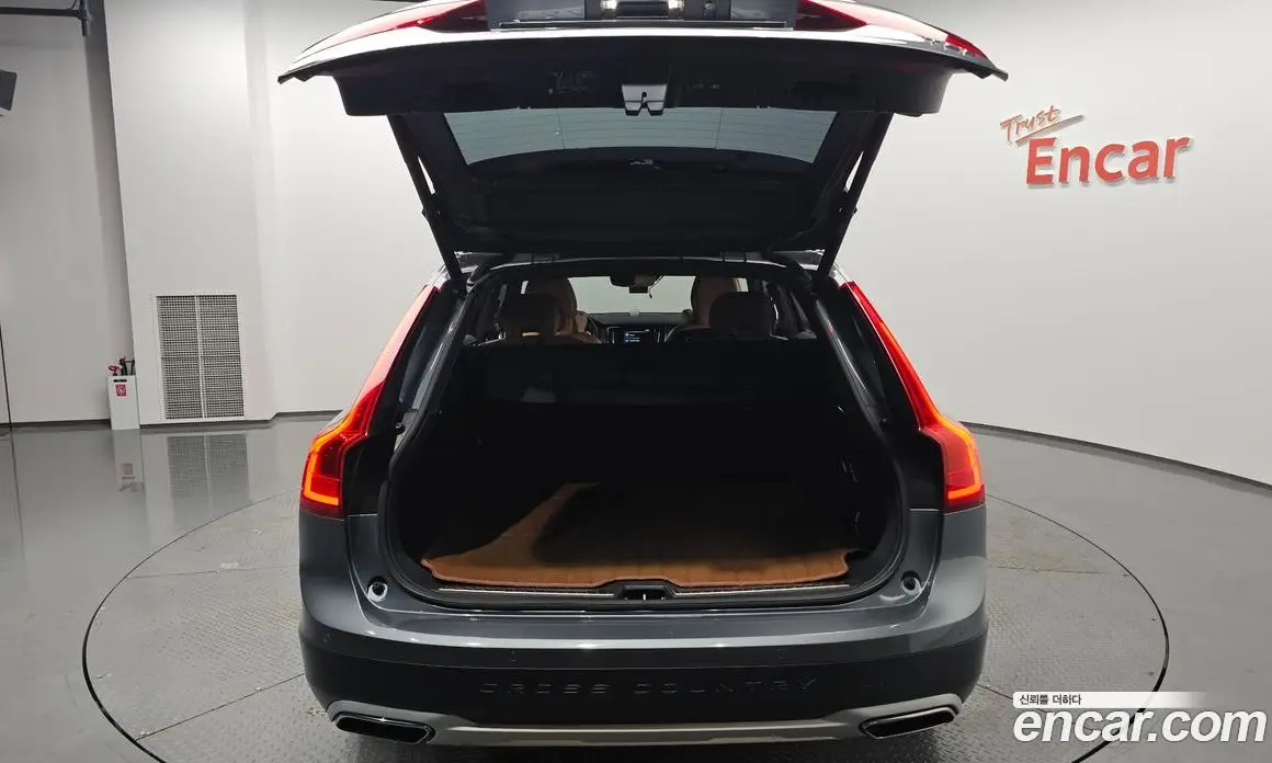 Volvo V90 2019 2.0 автомат (гидро), фото 33 Volvo V90 2019 2.0 автомат (гидро), фото 33