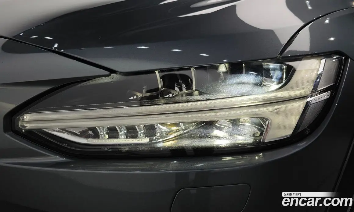 Volvo V90 2019 2.0 автомат (гидро), фото 7 Volvo V90 2019 2.0 автомат (гидро), фото 7