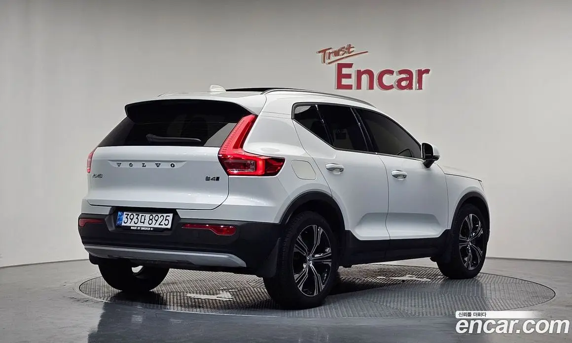 Volvo XC40 2020 2.0 автомат (гидро), фото 2 Volvo XC40 2020 2.0 автомат (гидро), фото 2