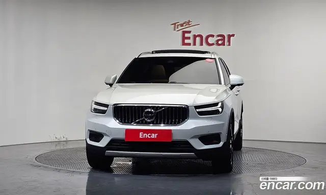 Volvo XC40 2020 2.0 автомат (гидро), миниатюра 3 Volvo XC40 2020 2.0 автомат (гидро), миниатюра 3