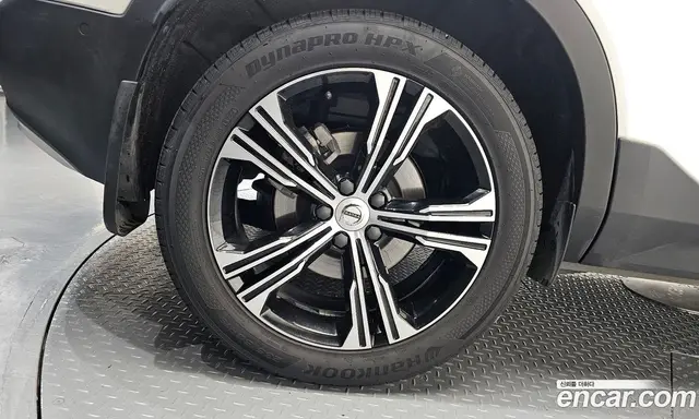 Volvo XC40 2020 2.0 автомат (гидро), миниатюра 5 Volvo XC40 2020 2.0 автомат (гидро), миниатюра 5