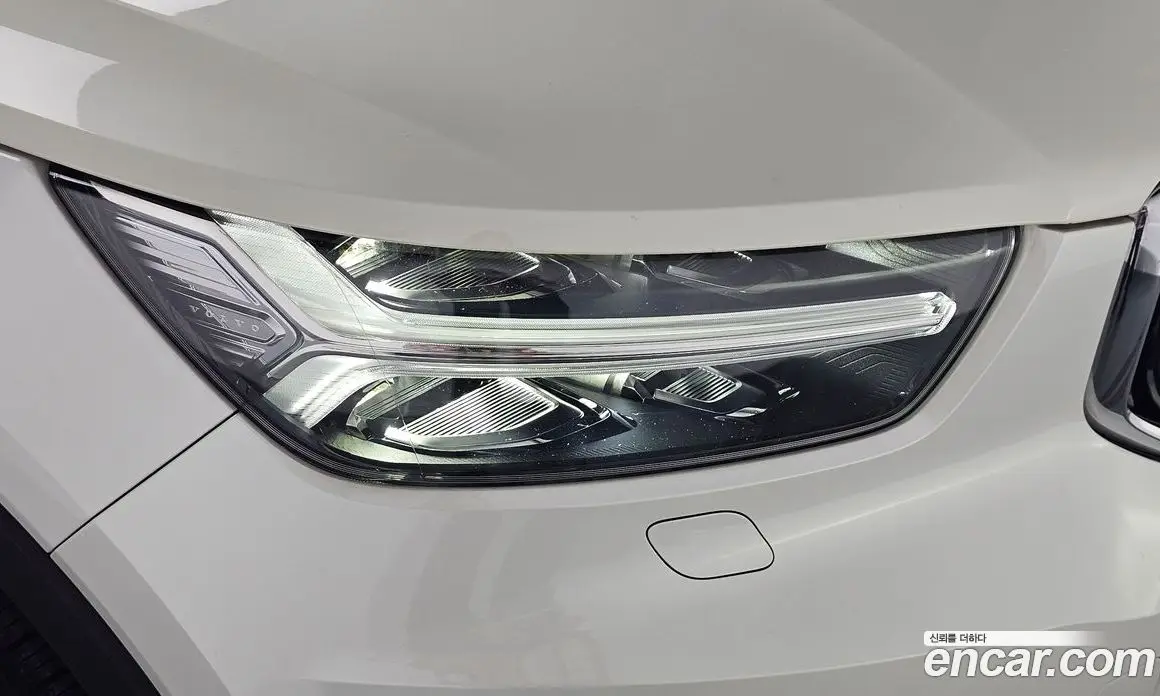 Volvo XC40 2020 2.0 автомат (гидро), фото 8 Volvo XC40 2020 2.0 автомат (гидро), фото 8