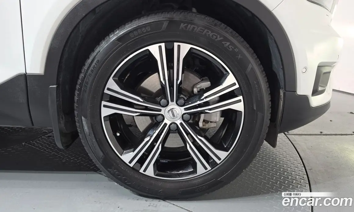 Volvo XC40 2021 2.0 автомат (гидро), фото 6 Volvo XC40 2021 2.0 автомат (гидро), фото 6