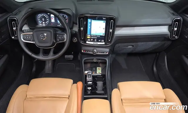 Volvo XC40 2021 2.0 автомат (гидро), миниатюра 9 Volvo XC40 2021 2.0 автомат (гидро), миниатюра 9