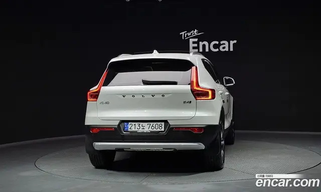 Volvo XC40 2024 2.0 автомат (гидро), миниатюра 4 Volvo XC40 2024 2.0 автомат (гидро), миниатюра 4