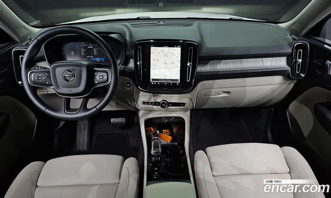 Volvo XC40 2024 2.0 автомат (гидро), фото 7 Volvo XC40 2024 2.0 автомат (гидро), фото 7
