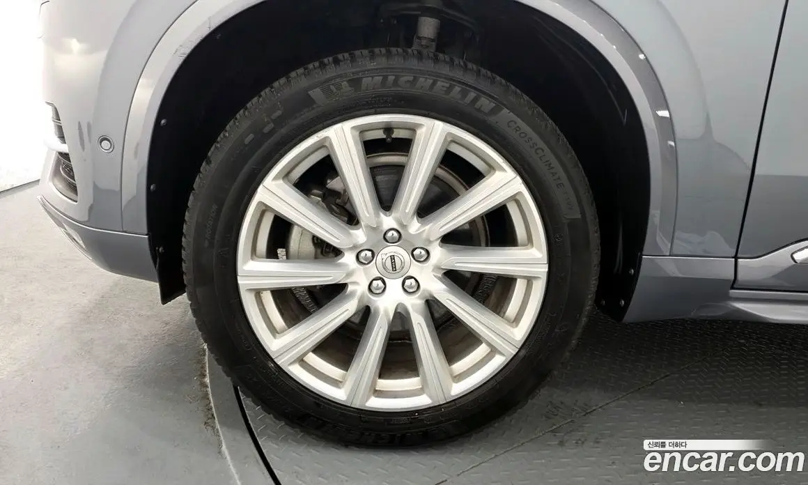 Volvo XC90 2017 2.0 автомат (гидро), фото 5 Volvo XC90 2017 2.0 автомат (гидро), фото 5