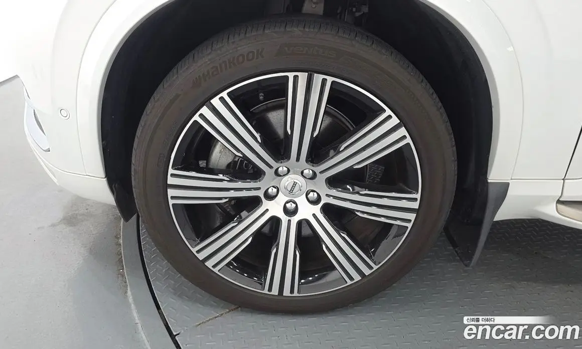 Volvo XC90 2022 2.0 автомат (гидро), фото 5 Volvo XC90 2022 2.0 автомат (гидро), фото 5