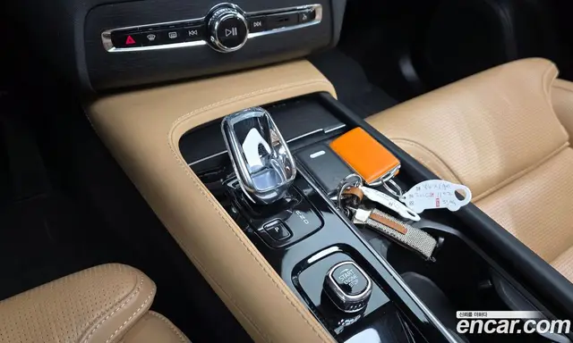 Volvo XC90 2022 2.0 автомат (гидро), миниатюра 9 Volvo XC90 2022 2.0 автомат (гидро), миниатюра 9