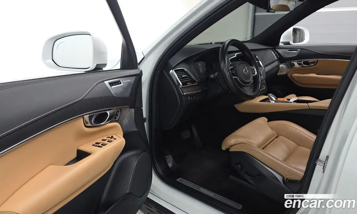 Volvo XC90 2022 2.0 автомат (гидро), фото 10 Volvo XC90 2022 2.0 автомат (гидро), фото 10