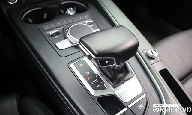 Audi A4 2018 2.0 автомат (гидро), миниатюра 12