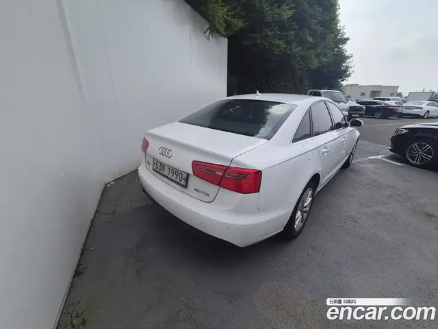 Audi A6 2014 2.0 автомат (гидро), миниатюра 4 Audi A6 2014 2.0 автомат (гидро), миниатюра 4