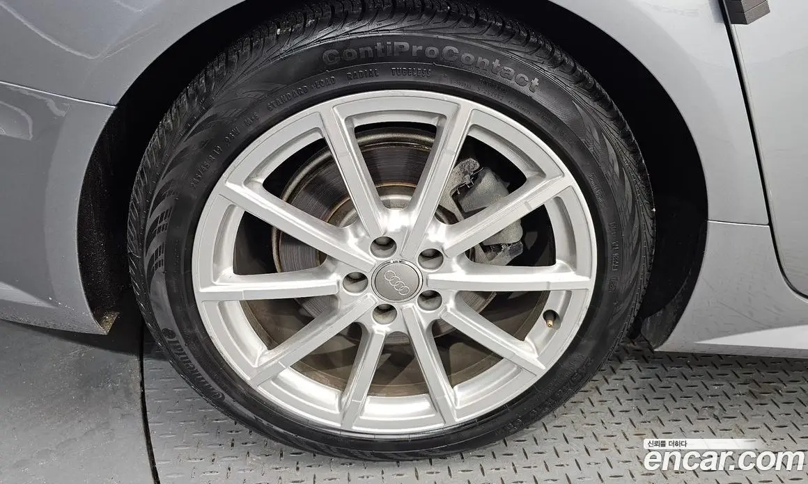 Audi A6 2015 2.0 автомат (гидро), фото 5 Audi A6 2015 2.0 автомат (гидро), фото 5