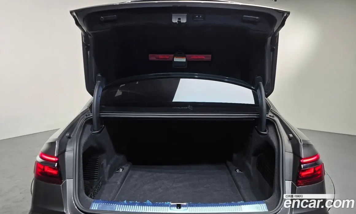 Audi A8 2021 4.0 автомат (гидро), фото 23 Audi A8 2021 4.0 автомат (гидро), фото 23