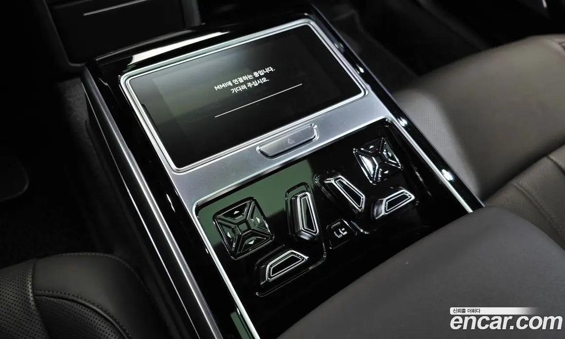 Audi A8 2021 4.0 автомат (гидро), фото 24 Audi A8 2021 4.0 автомат (гидро), фото 24