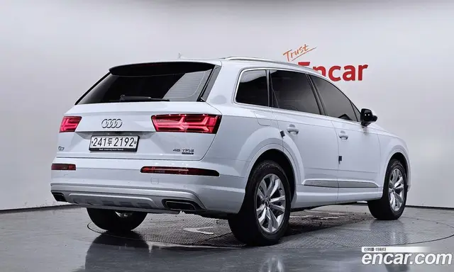 Audi Q7 2019 2.0 автомат (гидро), миниатюра 2 Audi Q7 2019 2.0 автомат (гидро), миниатюра 2
