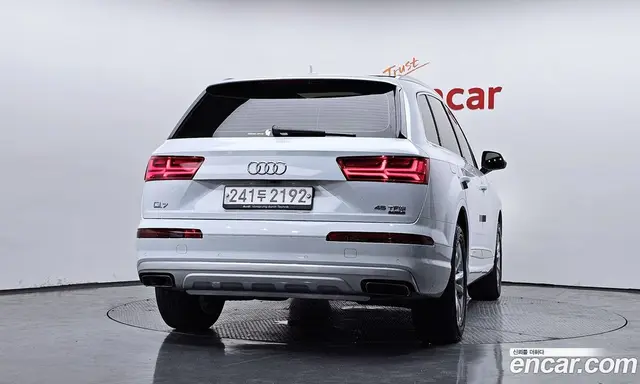 Audi Q7 2019 2.0 автомат (гидро), миниатюра 4 Audi Q7 2019 2.0 автомат (гидро), миниатюра 4