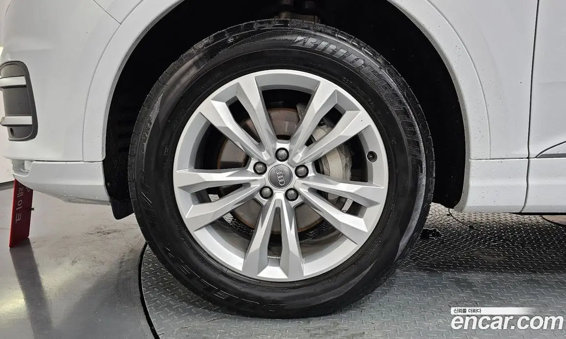 Audi Q7 2019 2.0 автомат (гидро), фото 5 Audi Q7 2019 2.0 автомат (гидро), фото 5