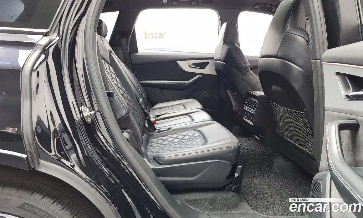 Audi Q7 2021 3.0 автомат (гидро), фото 11